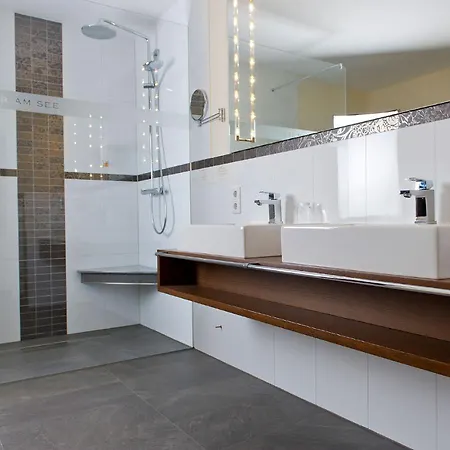 Heinzler Am Hotel 4*